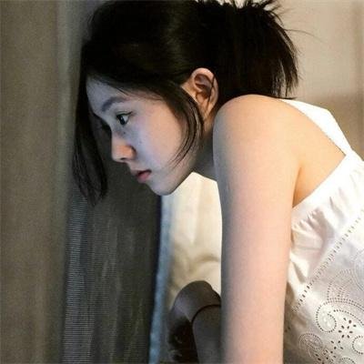楼下的女人和楼上的男人